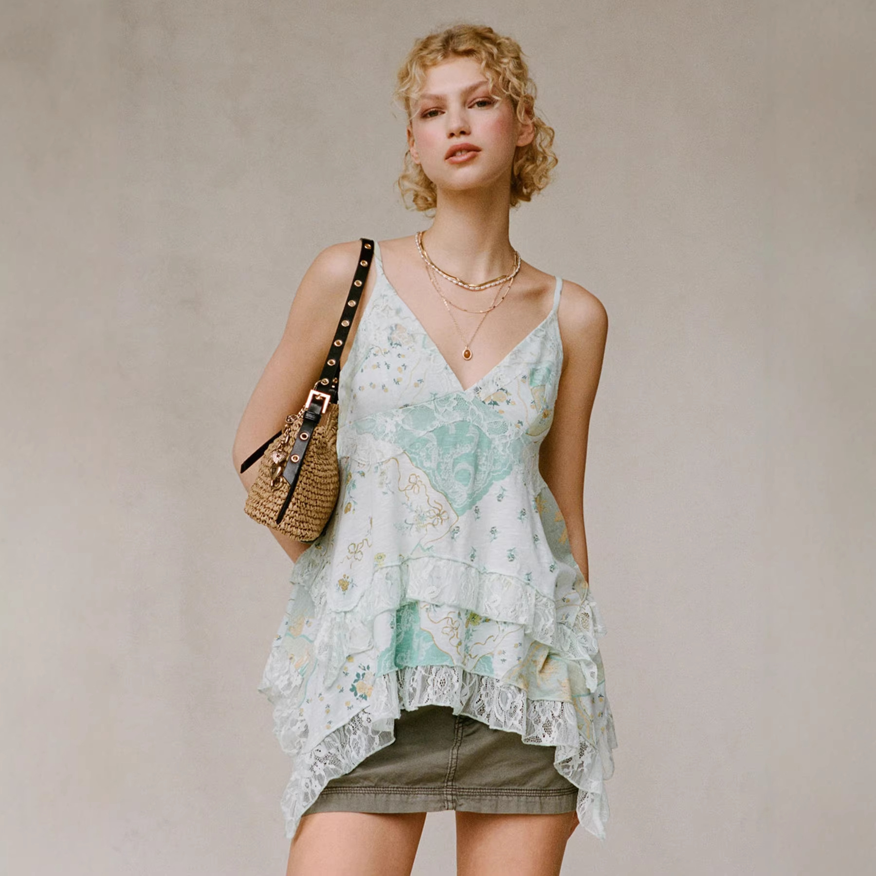 Retro Floral Chiffon Slimming Lace Flounce Strap Top – Elegant Summer Fashion Top for Women - Image 4